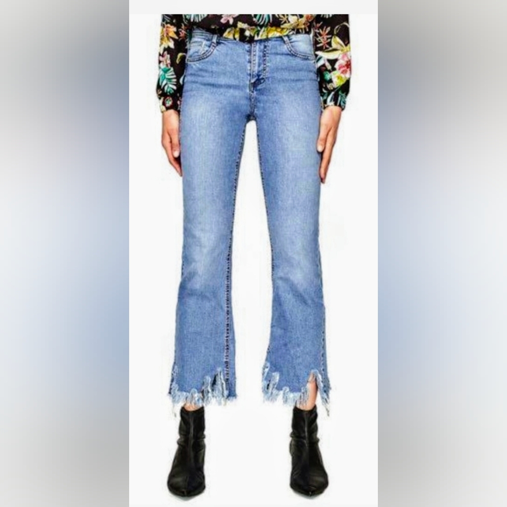 SHEIN Light Blue Frayed Hem Wide Leg Jeans